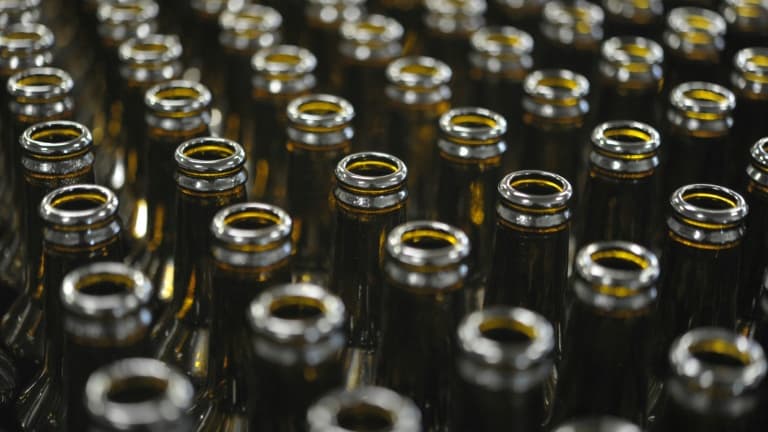 Six touristes ont morts d'une intoxication à l'alcool frelaté au Laos (illustration)