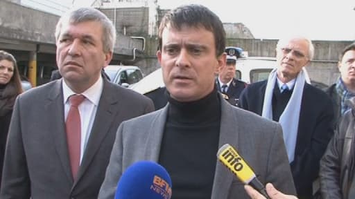 Manuel Valls en visite au Kremlin-Bicêtre samedi matin.