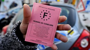 Un texte parlementaire de l'UDI propose la création d'un "permis probatoire" de deux ans, avant l'obtention définitive du fameux sésame rose, afin de diminuer les délais de passage à l'examen de conduite.