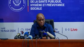 Le ministre de la santé Samuel-Roger Kamba de la République démocratique du Congo (RDC) lors d'une conférence de presse ce lundi 19 août 2024.
