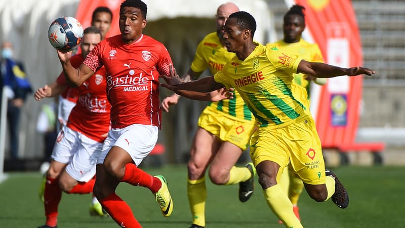 Ligue 1 en direct: Nantes toujours en tête, Lens ne s'en sort pas
