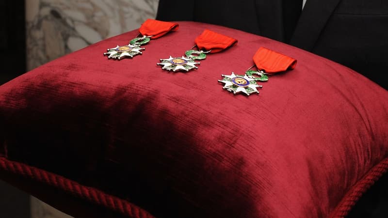 La Légion d'honneur compte environ 93.000 membres