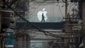 Les excuses du groupe Apple auprès des autorités chinoises ont fait baisser Wall Street. Le titre du géant de l'informatique a reculé lundi de 3,11 % à 428,91 dollars.