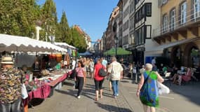 La grande braderie de Strasbourg en juillet 2022.