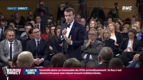Suppression des contrats aidés: "Une mesure qui a fait souffrir" a reconnu Emmanuel Macron 