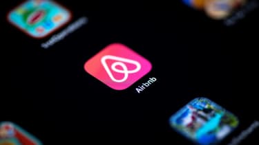 Airbnb dit avoir banni 1,3 million de personnes de sa plateforme depuis 2016 pour "avoir refusé de traiter les autres sans préjugés"