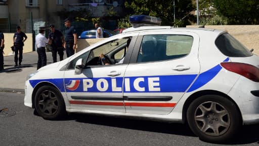 Les quatre personnes sont soupçonnées d'appartenir à une cellule islamiste radicale.