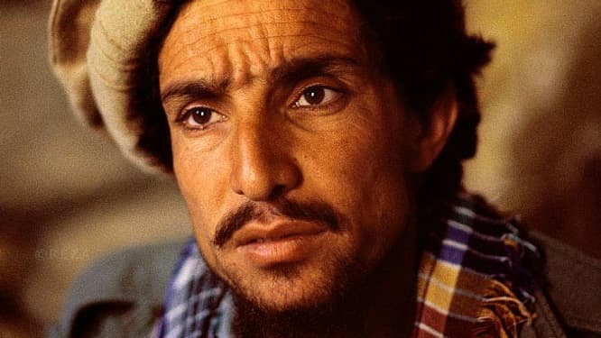 Cette photo du colonel Massoud, que Reza a suivi de longues années, a fait le tour du monde. Cette photo du colonel Massoud, que Reza a suivi de longues années, a fait le tour du monde.