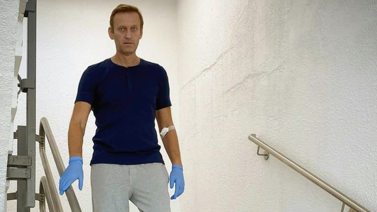 Photo d'Alexei Navalny dans on hôpital de Berlin postée le 19 septembre 2020 sur son compte Instagram