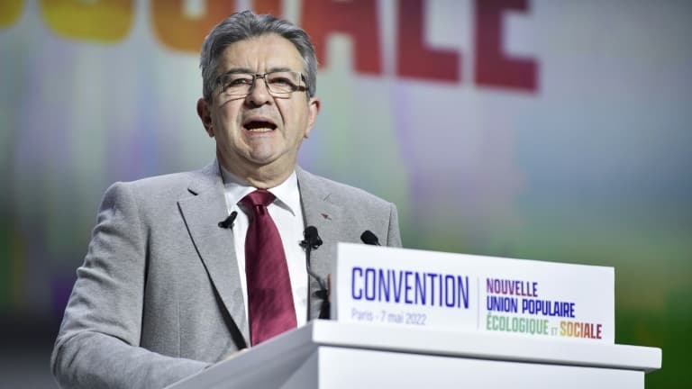 Le leader de LFI Jean-Luc Mélenchon lors de la convention d'inauguration de la Nouvelle union populaire écologique et sociale (Nupes), le 7 mai 2022 à Aubervilliers, près de Paris