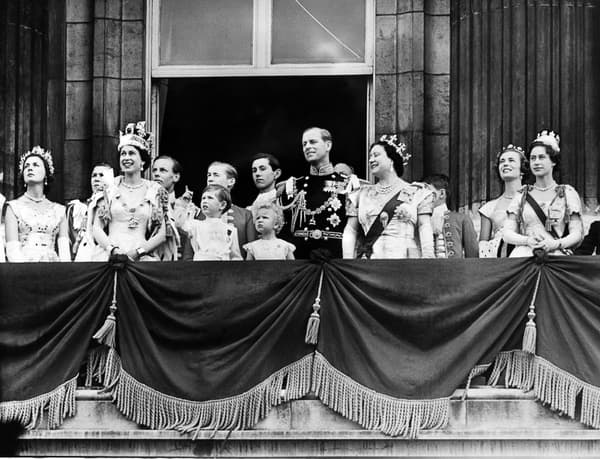 La reine Elizabeth le jour de son couronnement, le 2 juin 1953