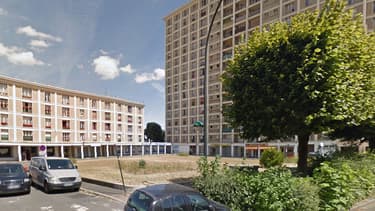 Le 28 boulevard Stalingrad, à Malakoff, où les résidents squattent leur propre hall d'entrée pour déloger les dealers.