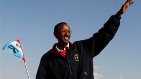 Le chef de l'Etat sortant, Paul Kagame, a remporté l'élection présidentielle de lundi au Rwanda avec 93% des voix. L'ancien chef militaire du Front patriotique rwandais a obtenu 4.638.560 voix sur un total de 5.178.492. /Photo prise le 6 août 2010/REUTERS
