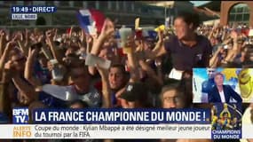 Coupe du monde: les Lillois exultent et chantent à tue-tête "We are the champions"