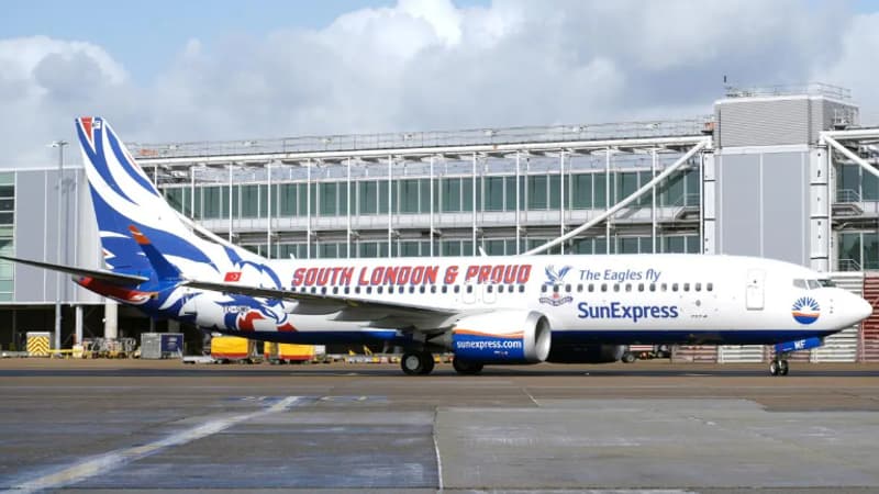 "Des enfants et des bébés se sont évanouis": une panne de climatisation pousse au-delà des 50 degrés la température dans la cabine d'un avion bloqué plus d'une heure sur la piste de Francfort