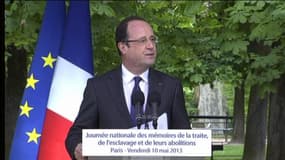 François Hollande donne un discours à l'occasion de la journée de l'abolition de l'esclavage au Jardin du Luxembourg à Paris le 10 mai 2013.
