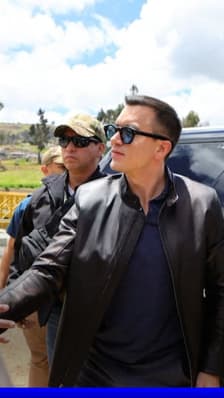Équateur: le convoi présidentiel de Daniel Noboa attaqué lors d'une manifestation