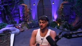 Le youtubeur Inoxtag tente de passer de Bronze à Platine sur "LOL". 