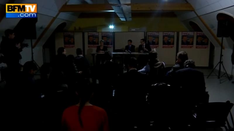 Manuel Valls a été plongé dans l'obscurité en pleine conférence de presse mardi soir.