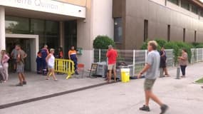 Incendies dans le Var: "On ne veut pas repasser une deuxième nuit dans un gymnase"