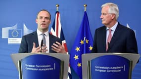 Dominic Raab, ministre du Brexit, et Michel Barnier, négociateur en chef du Brexit pour l'Union européenne 