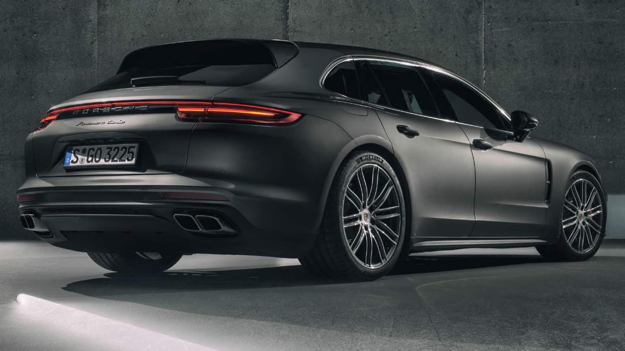 Cinq motorisations seront disponibles au lancement du break, dont une version de 550 chevaux. Cinq motorisations seront disponibles au lancement du break, dont une version de 550 chevaux.