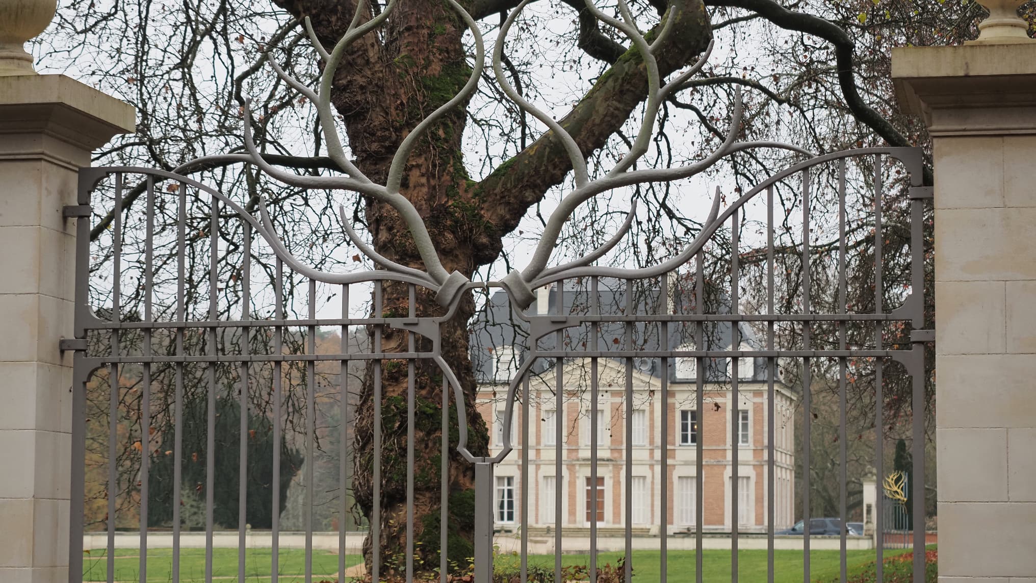 Les obsèques de Valéry Giscard d'Estaing auront lieu samedi à Authon