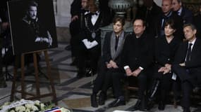 François Hollande et Julie Gayet, le 9 décembre 2017 à la cérémonie religieuse en l'honneur de Johnny Hallyday. 