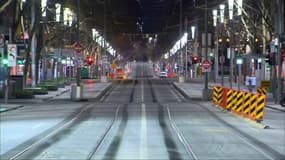 Covid-19: les rues se vident à Melbourne après la mise en place d'un couvre-feu 