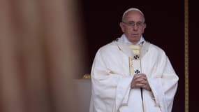 Le pape François a appelé dimanche ceux qui sont pris par la violence en Terre sainte d'avoir le "courage et la force morale de dire non à la haine".