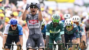 Le Belge Jasper Philipsen s'impose au sprint sur la 10e étape du Tour de France, le 9 juillet 2024
