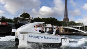 Le Seabubbles ont besoin d'une dérogation de l'administration pour naviguer à 25 km/h sur la Seine. 