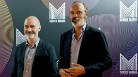 L'ancien Premier ministre Édouard Philippe (à droite) et le député européen Gilles Boyer (à gauche) lors du festival Séries Mania à Lille, le 31 août 2021.