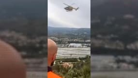 L'opération de sauvetage de la septuagénaire coincée dans un ravin pendant cinq jours dans les Alpes-Maritimes a nécessité un hélicoptère. 