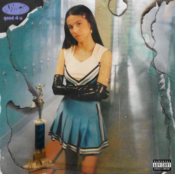 Olivia Rodrigo dans le clip de "Good 4 U" Olivia Rodrigo dans le clip de "Good 4 U"