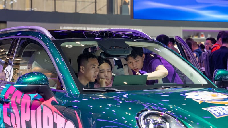 Le marché automobile chinois n'a pas connu de printemps aussi faible depuis 2022: face à la dégringolade des ventes de voitures en Chine, les exportations des constructeurs explosent