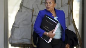 La ministre de la Justice Christine Taubira estime que la question de l'assistance à la procréation médicalement assistée (PMA) avait "brouillé" les lignes du projet de loi ouvrant la voie au mariage et à l'adoption pour les couples de même sexe. Le proje