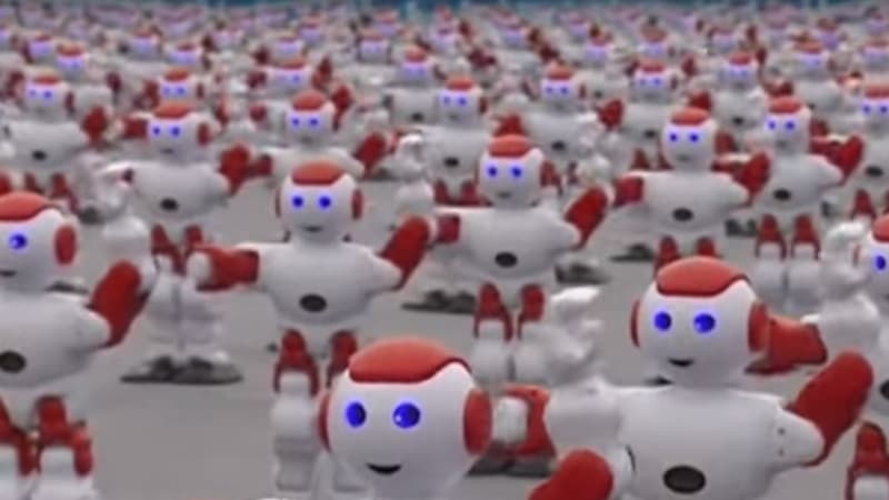 1007 robots ont dansé simultanément ce 30 juillet en Chine. Un record.