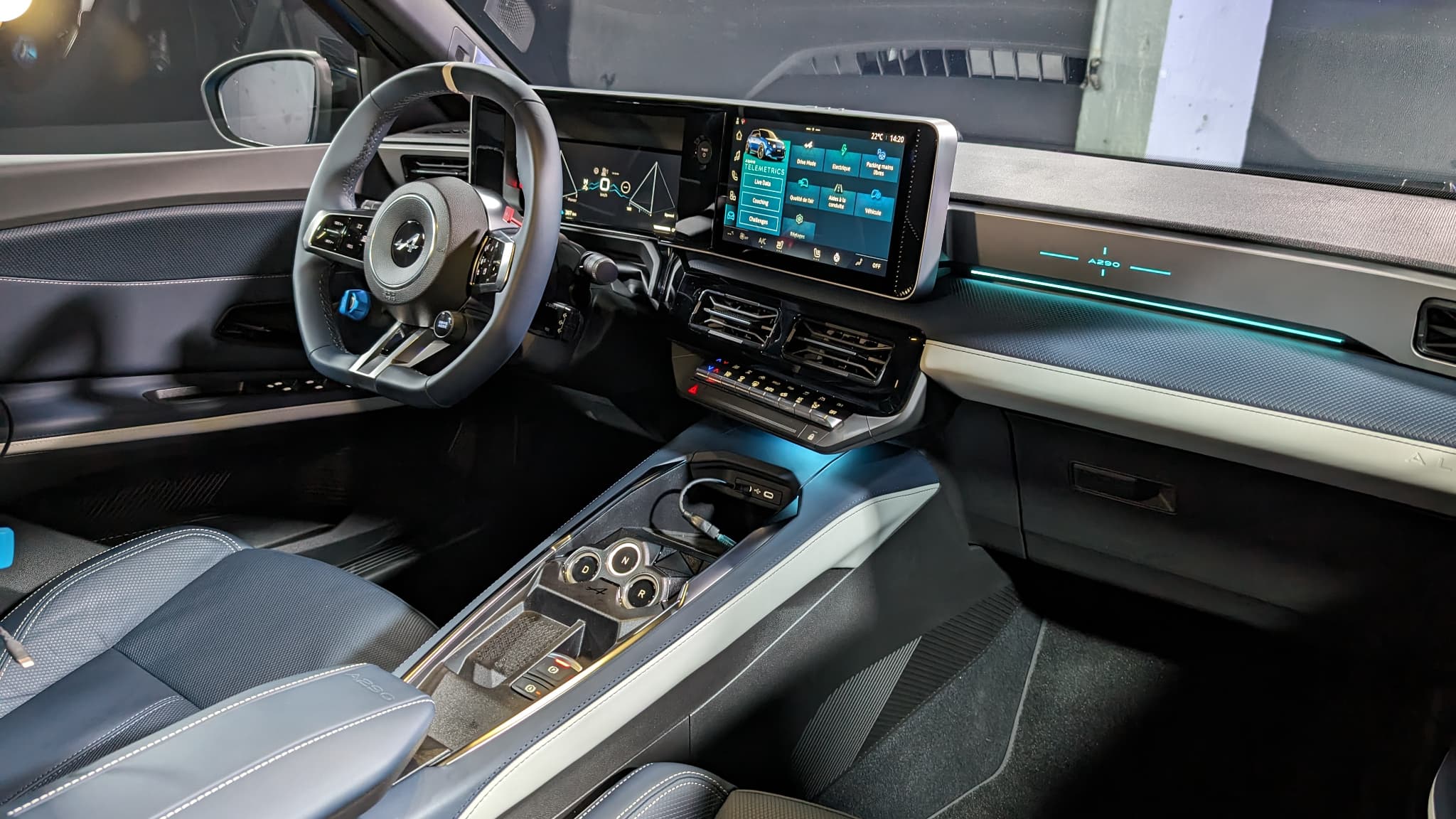 L'intérieur de l'Alpine A290. L'intérieur de l'Alpine A290.