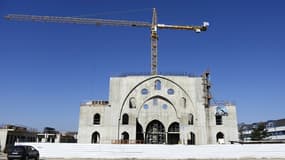 Le chantier de la mosquée Eyyub Sultan dans le quartier de La Meinau à Strasbourg se poursuit le 24 mars 2021, deux jours après un vote controversé de la mairie sur une subvention des travaux.