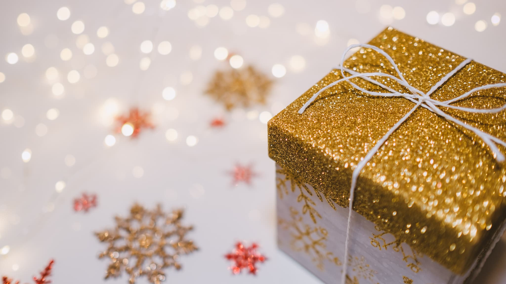 5 idées de cadeaux originaux à offrir à un homme pour ce Noël !