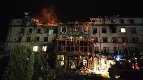 Un bâtiment éventré après un tir de missile russe à Kryvyï Rig (Ukraine) le 5 mars 2025.