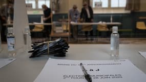 Un bureau de vote, lors du second tour des élections municipales de 2020