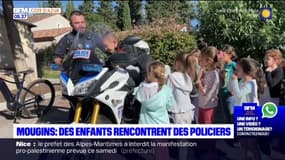 Mougins: des enfants rencontrent des policiers