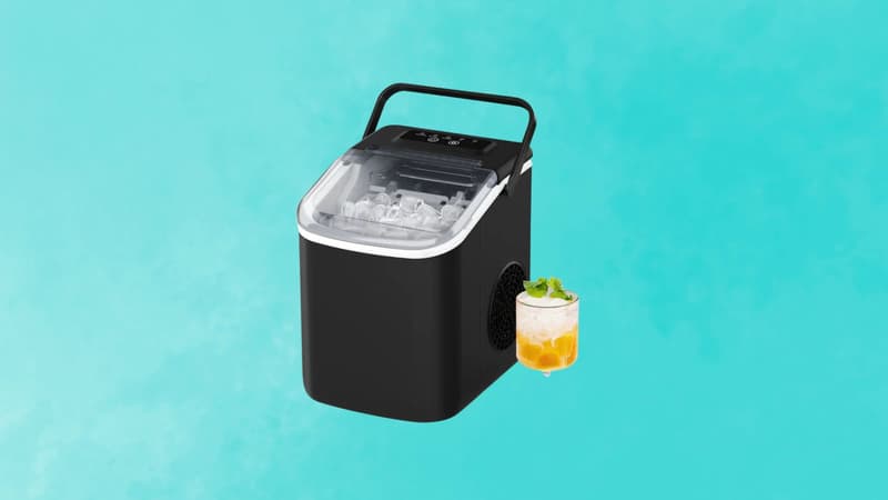 Cette machine à glaçons portable est l’un des accessoires indispensables cet été !