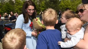 Kate Middleton a pris un bain de foule lors de sa visite au Luxembourg