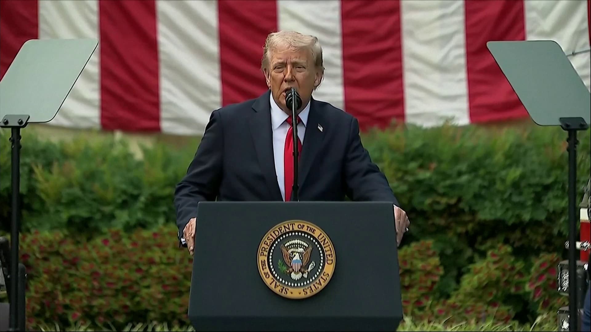DONALD TRUMP ANNONCE QUE CHARLIE KIRK RECEVRA LA PLUS HAUTE DISTINCTION CIVILE AMÉRICAINE À TITRE POSTHUME