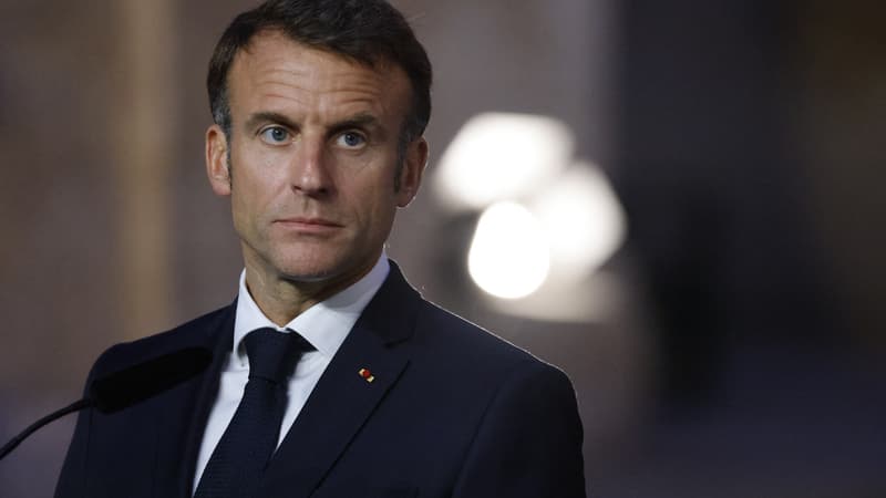 Macron prêt à déposer un projet de loi pour inscrire l'IVG dans la Constitution