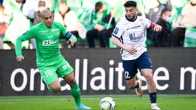 Wahbi Khazri (à gauche) au duel avec son futur coéquipier de Montpellier Jordan Ferri, le 5 février 2022