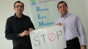 Ramy Salhi (à droite), un des responsables de réseau euro-méditerranéen des droits de l'Homme (REMDH), regrette la discrimination et l'injustice dans la société tunisienne.